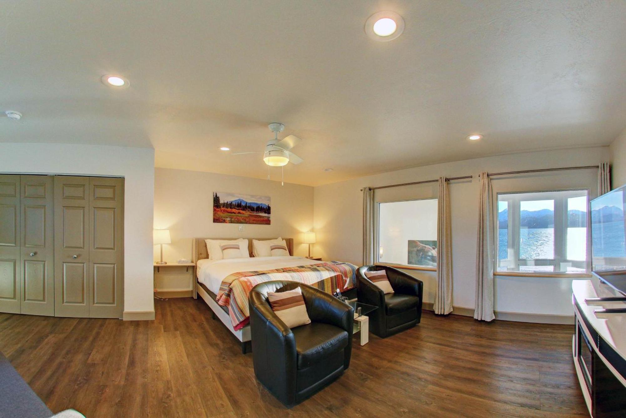 Land'S End Hotel Хоумър Екстериор снимка